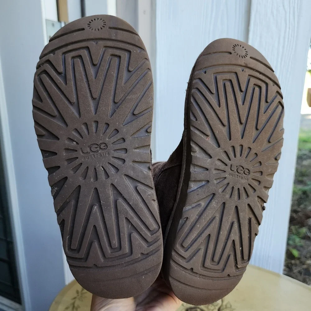 UGG Australia Maddie Youth Sz 4 Brown Suede Shearling Triple Buckle Tall Boots